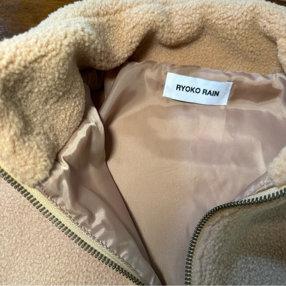 Ryoko Rain Men’s Camel Floral Embroidered Half-Zip Fleece - Picture 14 of 16
